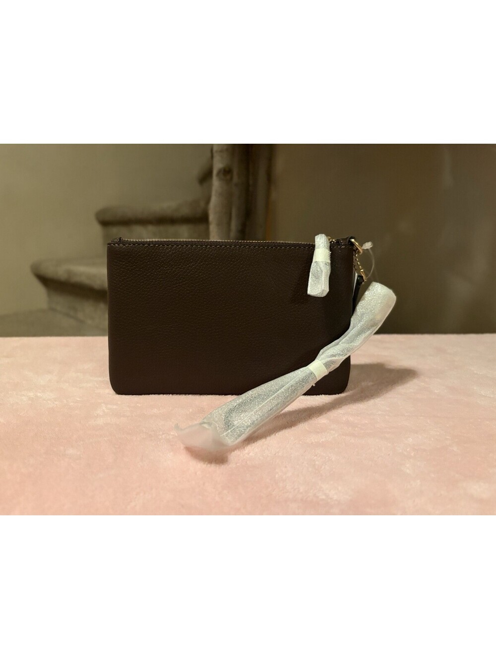Coach Essential Small Pebbled leather Wristlet Clutch Brass/Maple NWT - Picture 3 of 9